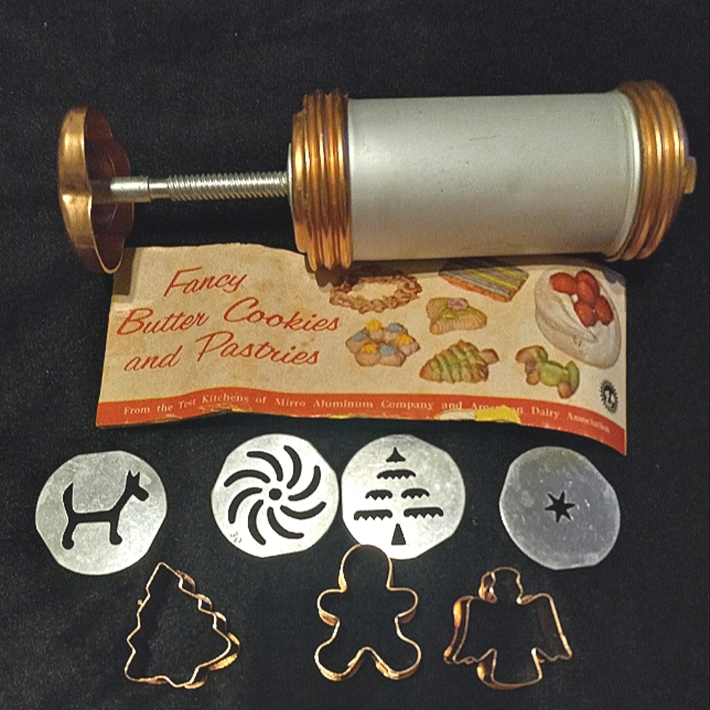 Vintage Mirro Cookie Press